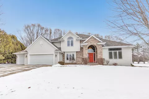 1941 Horseshoe Ln, De Pere, WI 54115