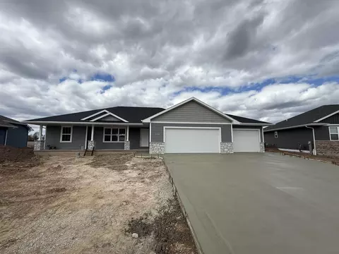 1704 Betty Jean Ln, Green Bay, WI 54313