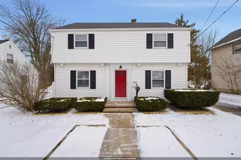 1928 S Lawe St, Appleton, WI 54915