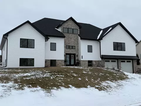 n536 Robinhood Drive, Sherwood, WI 54169