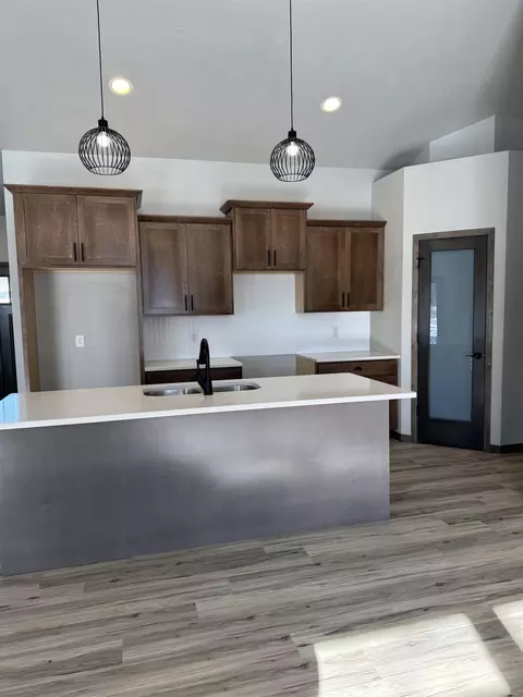 Kitchen - 2005 E Ridge Haven Ln, Appleton, WI 54913 photo 3 of 4