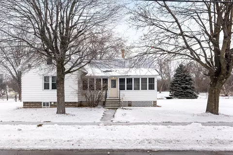 404 Mcdonald St, Oconto, WI 54153