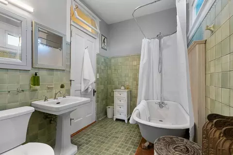 Bath - 1107 Algoma Blvd, Oshkosh, WI 54901 photo 6 of 6