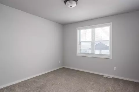 Bedroom - 4535 N Cherryvale Ave, Appleton, WI 54913 photo 7 of 7