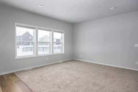 Living - 4535 N Cherryvale Ave, Appleton, WI 54913 photo 2 of 2