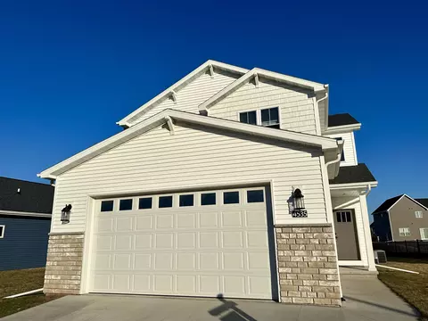 Exterior - 4535 N Cherryvale Ave, Appleton, WI 54913 photo 2 of 5