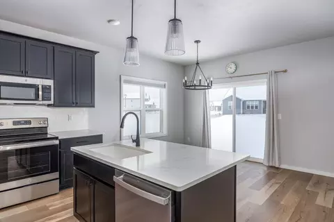 Kitchen - 4535 N Cherryvale Ave, Appleton, WI 54913 photo 1 of 4