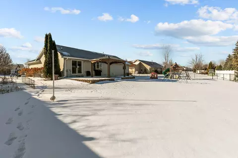 Exterior - w5372 Gable Drive, Appleton, WI 54915 photo 6 of 7