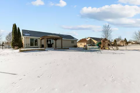 Exterior - w5372 Gable Drive, Appleton, WI 54915 photo 7 of 7