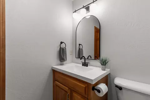 Bath - w5372 Gable Drive, Appleton, WI 54915 photo 3 of 3