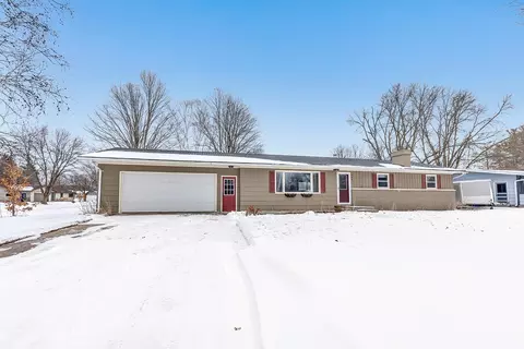 306 N 2nd St, Bonduel, WI 54107