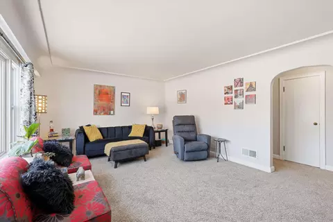 Living - 807 N Badger Ave, Appleton, WI 54914 photo 1 of 2