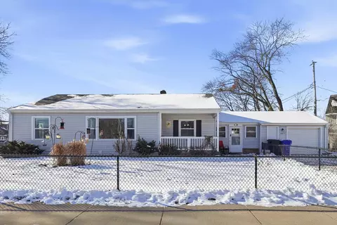 Exterior - 807 N Badger Ave, Appleton, WI 54914 photo 1 of 3