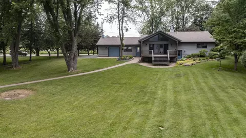 9205 Willow Ln, Fremont, WI 54940