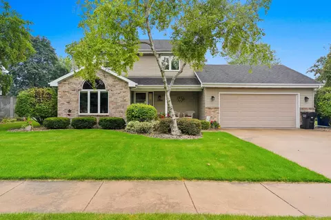 1009 E Northwood Dr, Appleton, WI 54911