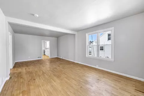 Living - 415 E Maple St, Appleton, WI 54915 photo 3 of 5