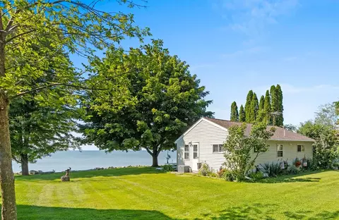 165 Sun N Surf Dr, Luxemburg, WI 54217