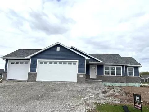 N1765 Waterlefe Drive, Greenville, WI 54942