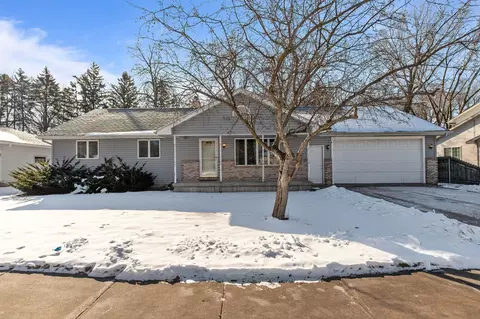 201 E Meadow Grove Blvd, Appleton, WI 54915