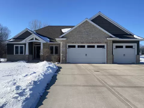 1630 Ravine Dr, Green Bay, WI 54313