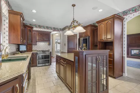 324 E Haddonstone Dr, Appleton, WI 54913 photo 9