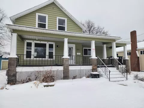 531 6th Ave, Menominee, MI 49858