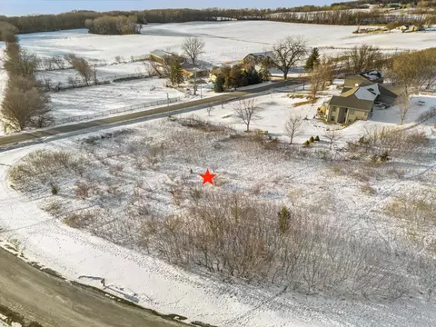 n5571 Mapleview Lane, Hilbert, WI 54129