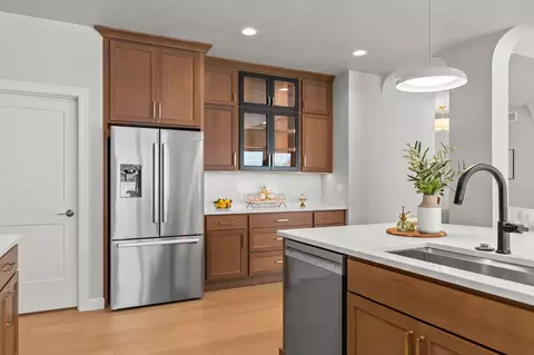 Kitchen - 294 E Sweetwater Way, Appleton, WI 54913 photo 11 of 15