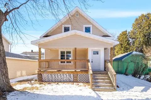 513 Evans St, Oshkosh, WI 54901