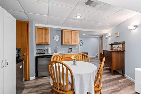 Dining - 1632 W Cloverdale Dr, Appleton, WI 54914 photo 4 of 4