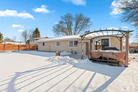 Exterior - 1632 W Cloverdale Dr, Appleton, WI 54914 photo 7 of 14