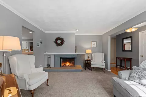 Living - 1632 W Cloverdale Dr, Appleton, WI 54914 photo 2 of 7