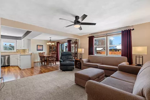 Living - 1632 W Cloverdale Dr, Appleton, WI 54914 photo 3 of 7