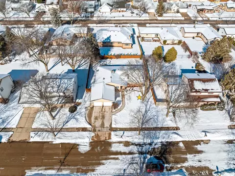 View/Area - 1632 W Cloverdale Dr, Appleton, WI 54914 photo 6 of 7