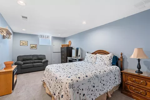 Bedroom - 1632 W Cloverdale Dr, Appleton, WI 54914 photo 12 of 12