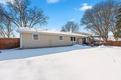 Exterior - 1632 W Cloverdale Dr, Appleton, WI 54914 photo 13 of 14
