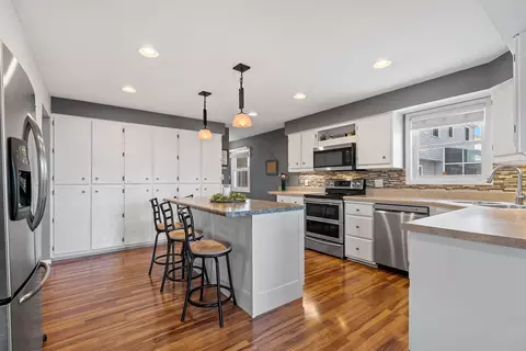 Kitchen - 1632 W Cloverdale Dr, Appleton, WI 54914 photo 3 of 9