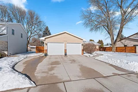 Exterior - 1632 W Cloverdale Dr, Appleton, WI 54914 photo 3 of 14