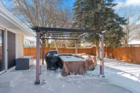 Exterior - 1632 W Cloverdale Dr, Appleton, WI 54914 photo 9 of 14
