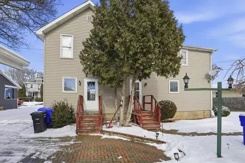 Exterior - 221 E Winnebago St, Appleton, WI 54911 photo 1 of 2