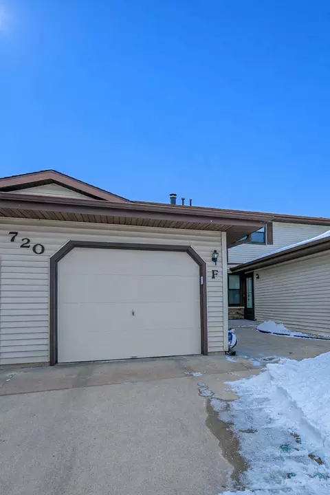 Exterior - 720 S Westhaven Pl #F, Appleton, WI 54914 photo 2 of 4