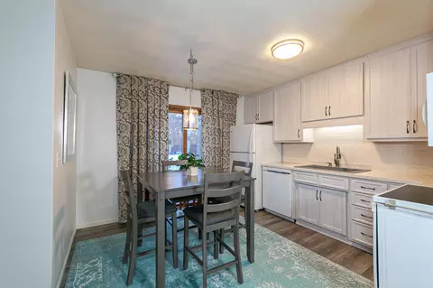 Dining - 720 S Westhaven Pl #F, Appleton, WI 54914 photo 1 of 1