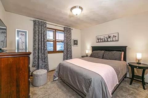 Bedroom - 720 S Westhaven Pl #F, Appleton, WI 54914 photo 3 of 4