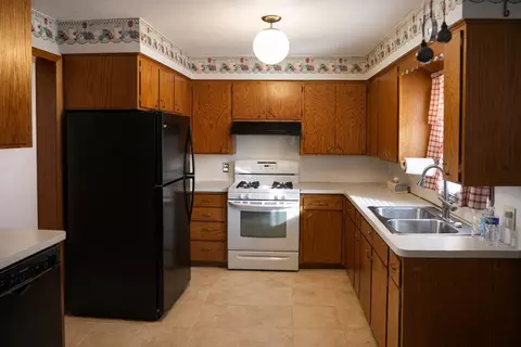 Kitchen - 731 W Elsie St, Appleton, WI 54914 photo 1 of 1
