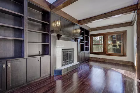 Living - 821 W Prospect Ave, Appleton, WI 54915 photo 5 of 5
