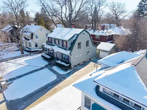 View/Area - 821 W Prospect Ave, Appleton, WI 54915 photo 3 of 11