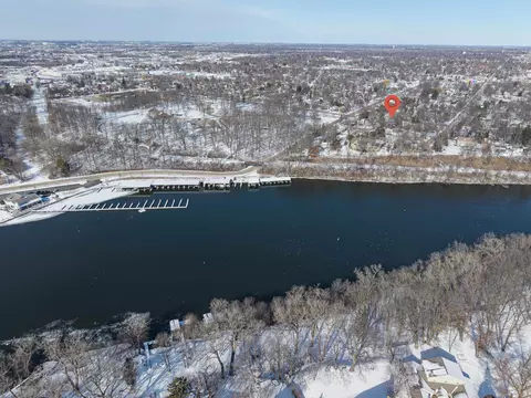 View/Area - 821 W Prospect Ave, Appleton, WI 54915 photo 9 of 11