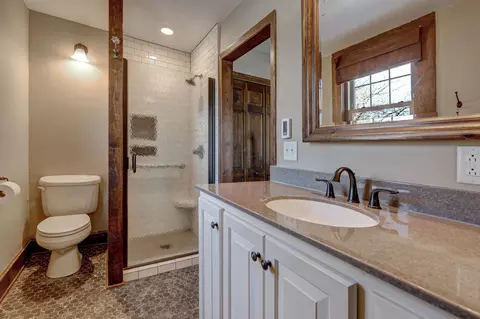 Bath - 821 W Prospect Ave, Appleton, WI 54915 photo 3 of 4