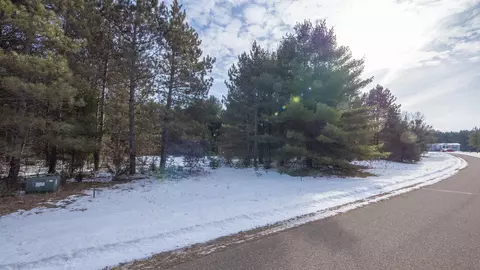 chilewski drive, Coloma, WI 54930