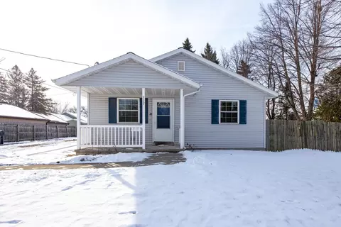 515 E Oak St, Kimberly, WI 54136